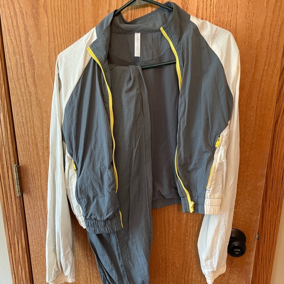Fabletics windbreaker set - Picture 1 of 5